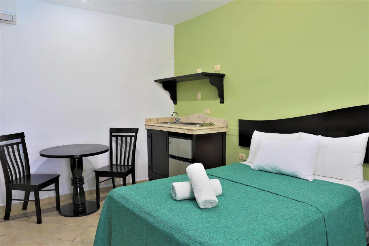 Hotel Colonial Playa Del Carmen Dış mekan fotoğraf